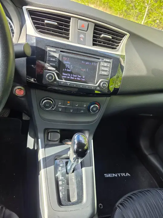 Nissan Sentra 2017 photo 5