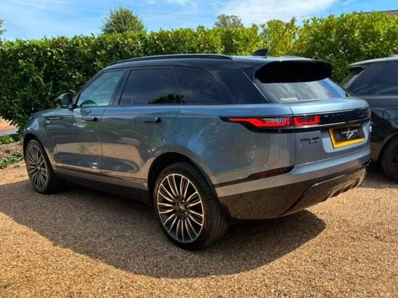 Land Rover Range Rover Velar 2019 photo 2