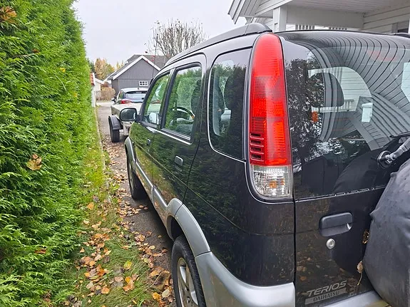 Daihatsu Terios 2005 photo 3