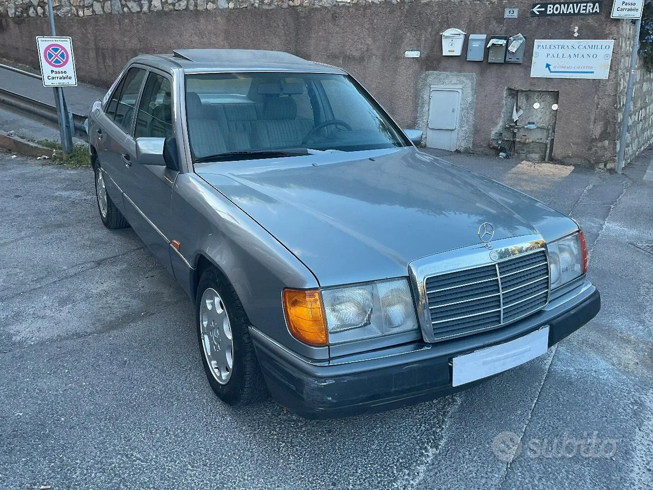 Mercedes-Benz W124 1990 photo 2