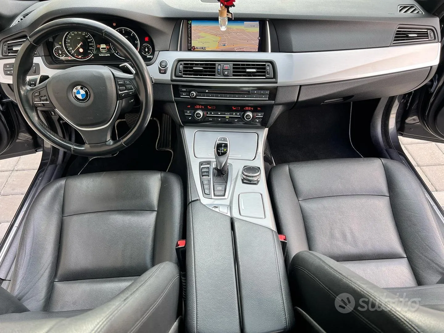 BMW 5 Series 2015 photo 4