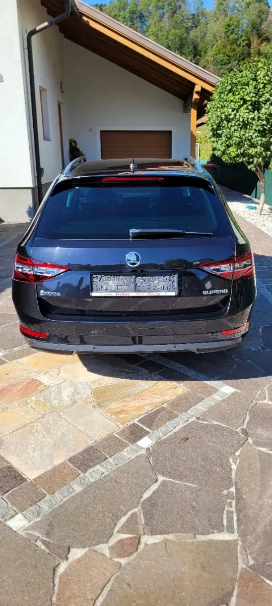 Skoda Superb 2018 photo 3