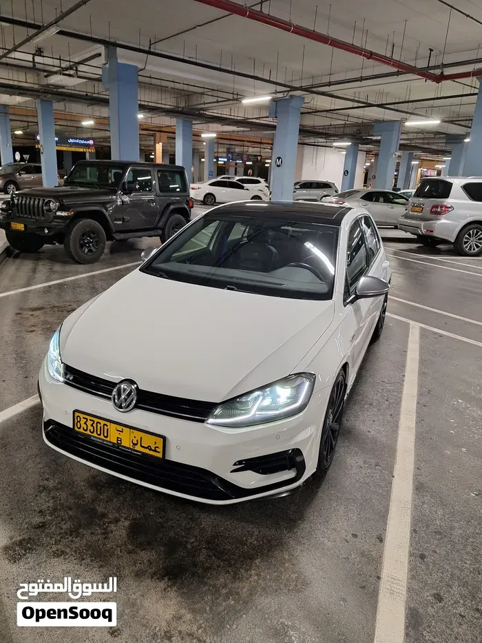 Volkswagen Golf R