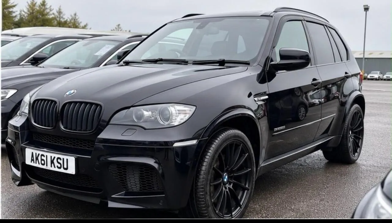 BMW X5 M 2011 photo 2