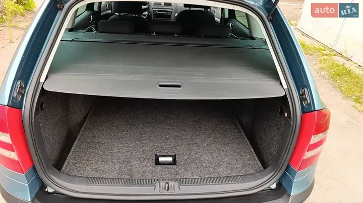 Skoda Octavia 2007 photo 4