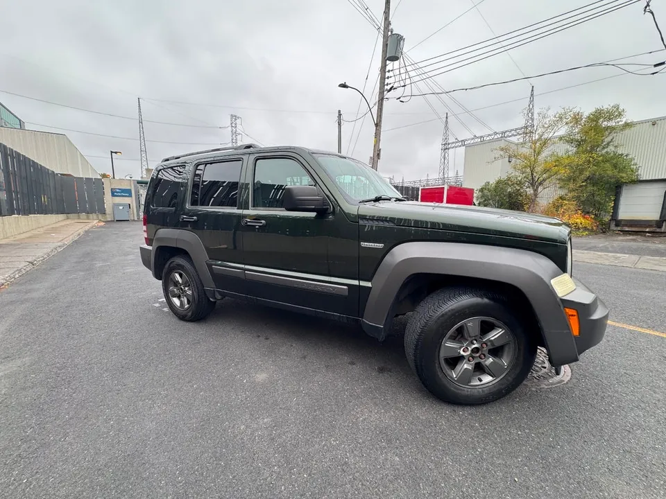Jeep Liberty 2011 photo 3