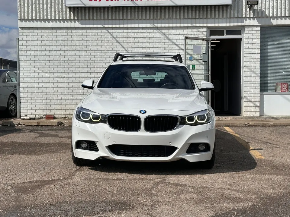 BMW 3 Series 2017 photo 2