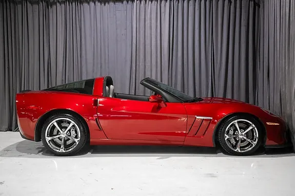 Chevrolet Corvette 2011 photo 4