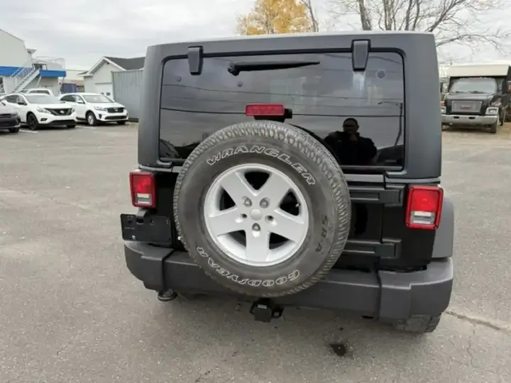 Jeep Wrangler 2012 photo 5