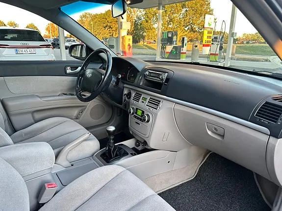 Hyundai Sonata 2005 photo 4