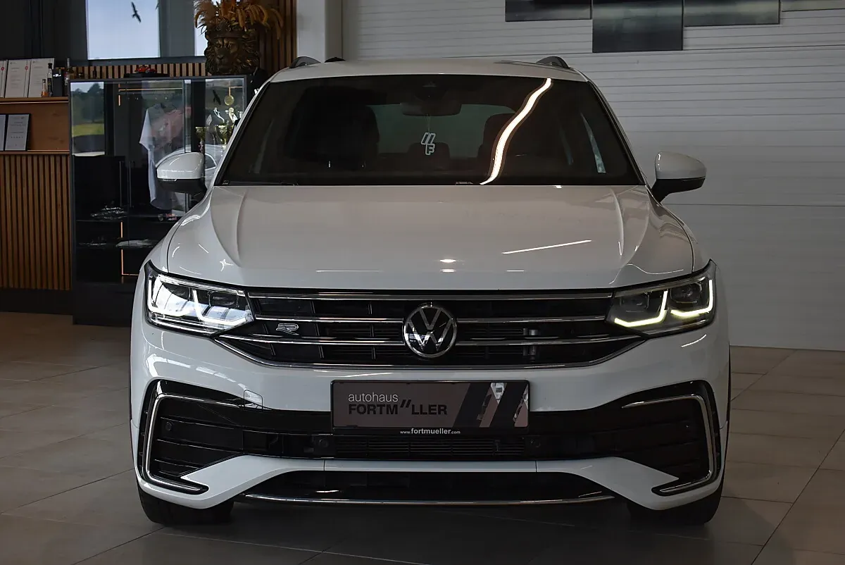 Volkswagen Tiguan 2021 photo 2