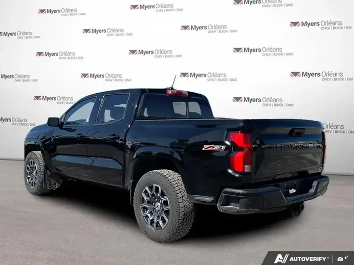Chevrolet Colorado 2023 photo 3