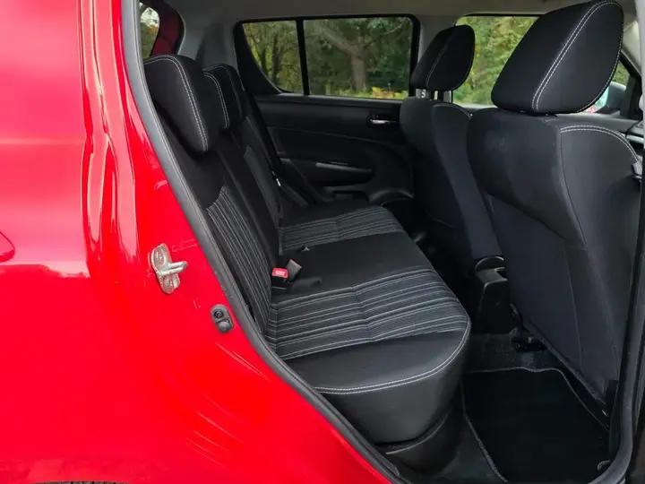 Suzuki Swift 2016 photo 5