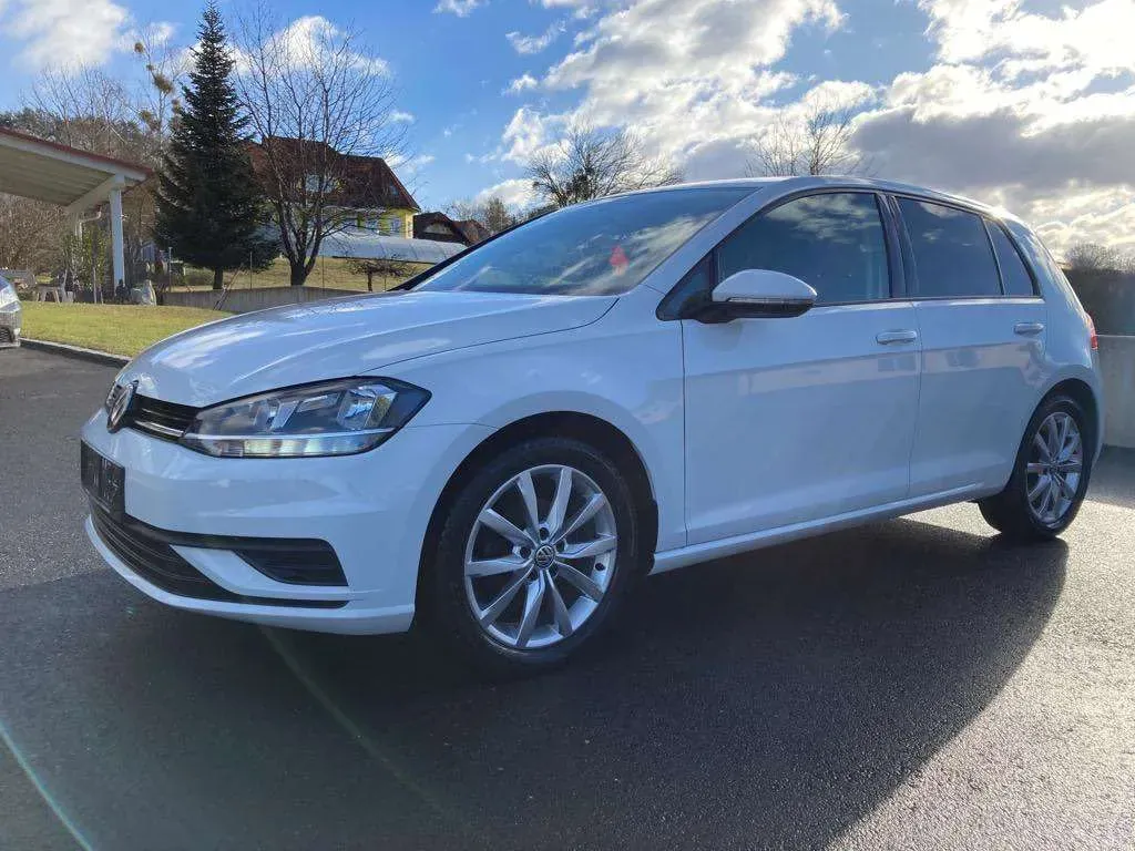 Volkswagen Golf 2019 photo 2