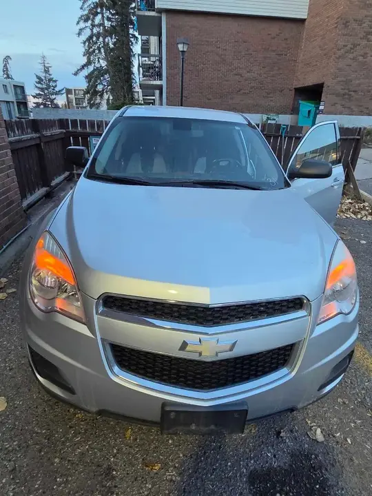 Chevrolet Equinox 2011 photo 2