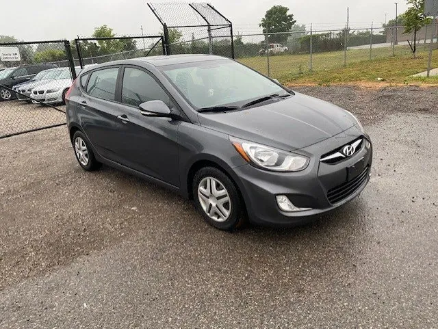Hyundai Accent 2012 photo 5