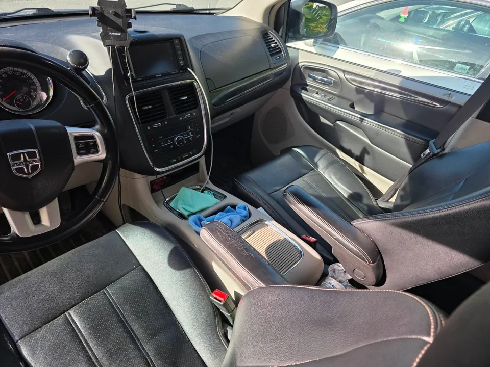 Dodge Grand Caravan 2017 photo 5
