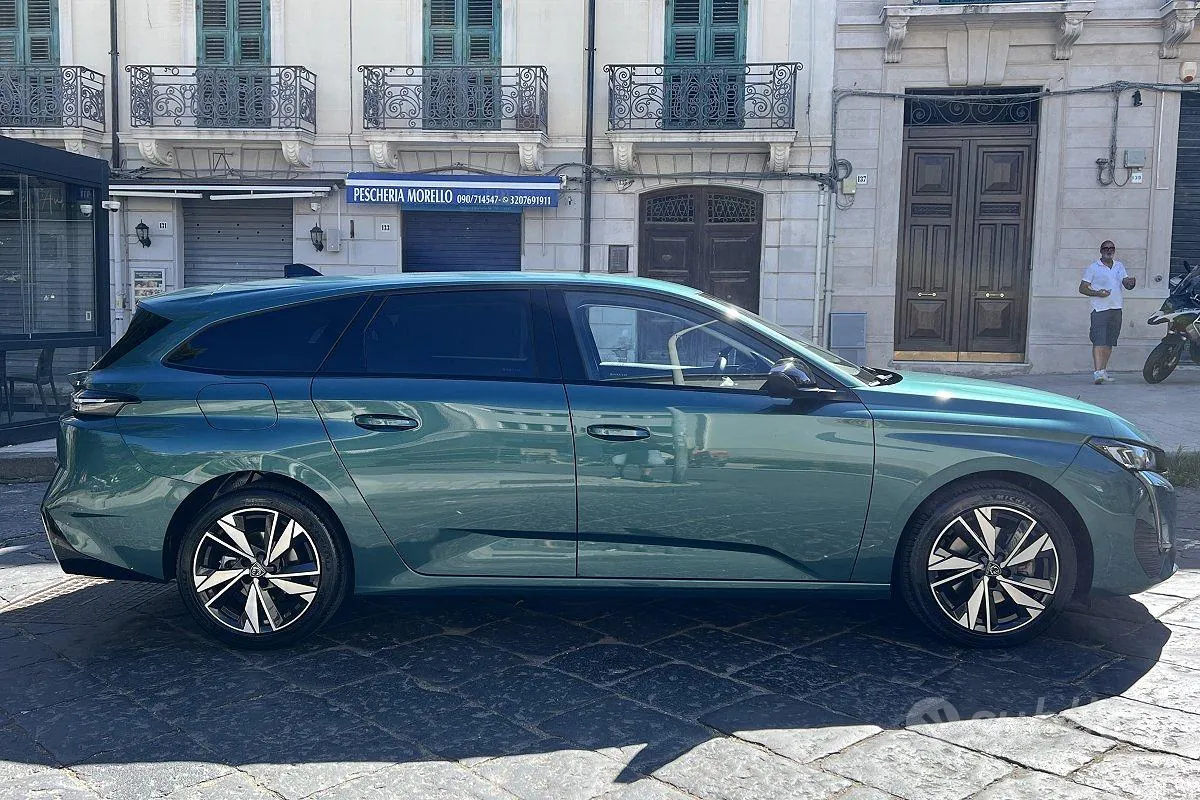 Peugeot 308 2023 photo 4