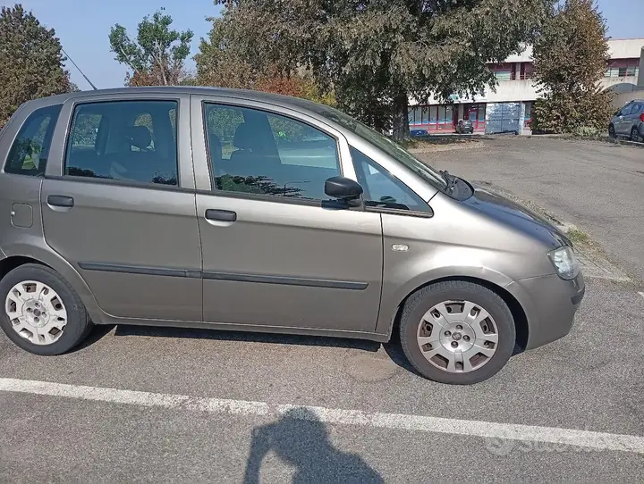 Fiat Idea 2010 photo 3