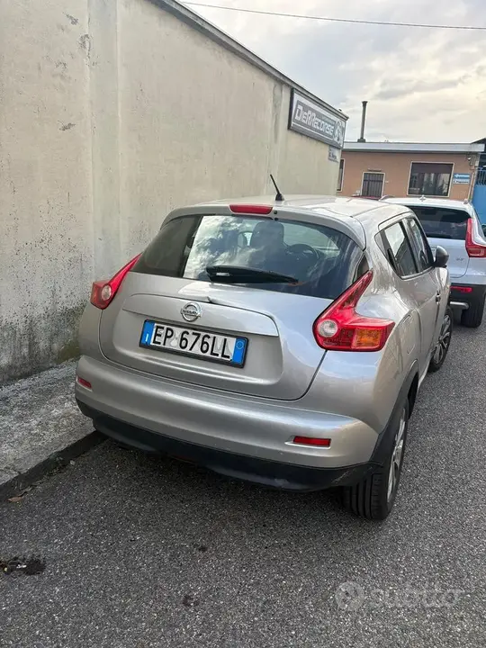 Nissan Juke 2012 photo 2