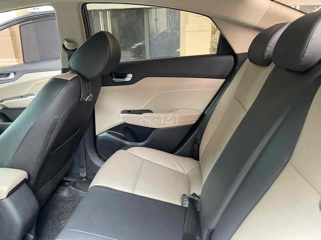 Hyundai Accent 2018 photo 2