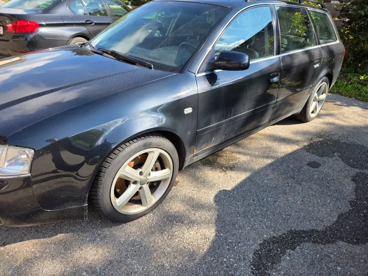 Audi A6 2003 photo 2