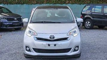 Toyota Verso 2015 photo 2