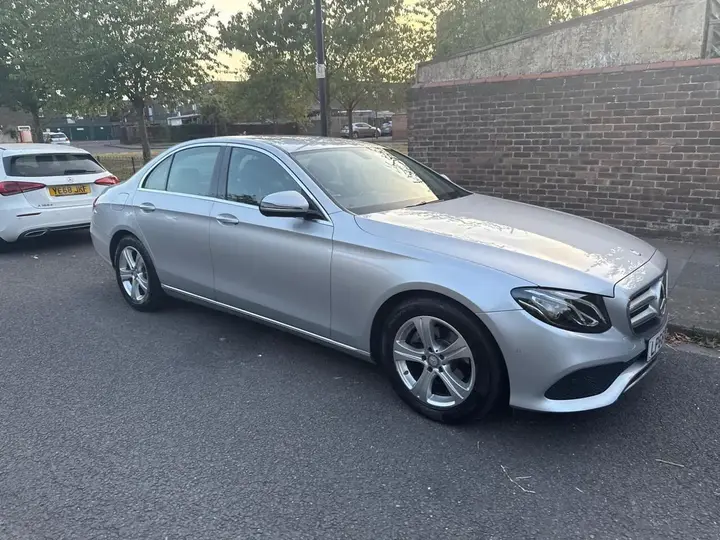 Mercedes-Benz E-Class 2016 photo 5