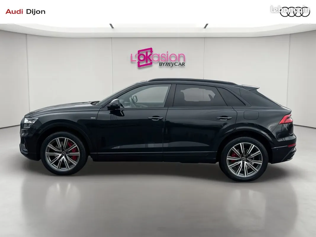 Audi Q8 2022 photo 2