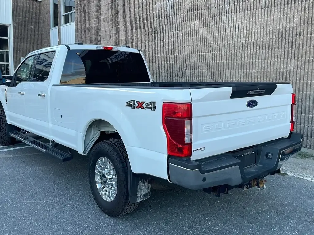 Ford F-250 Super Duty 2022 photo 2