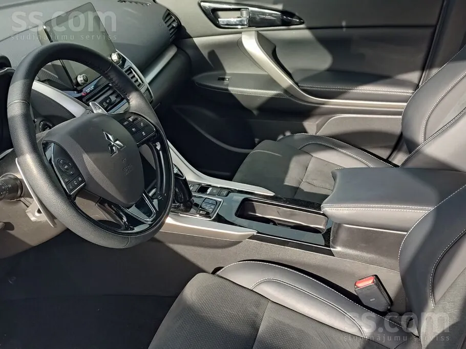 Mitsubishi Eclipse Cross 2025 photo 3