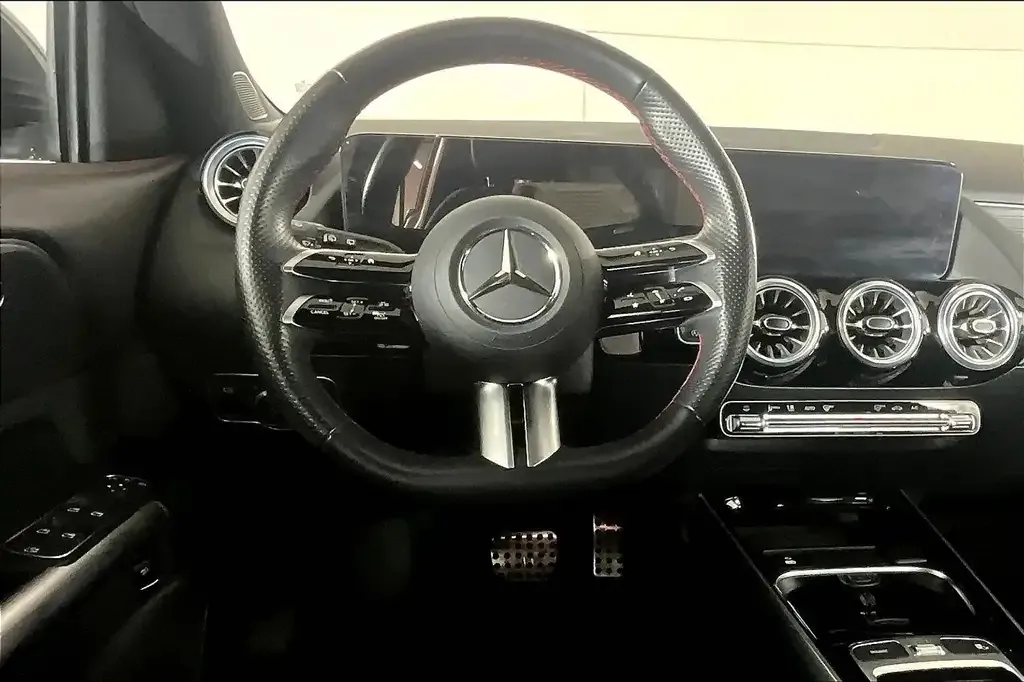 Mercedes-Benz Gla 2025 photo 5