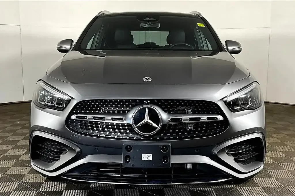 Mercedes-Benz Gla 2025 photo 3