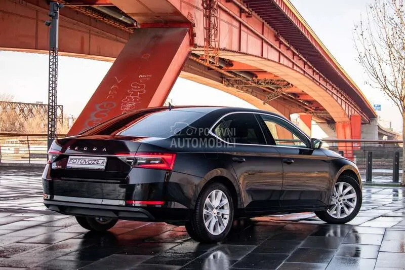 Skoda Superb 2020 photo 5