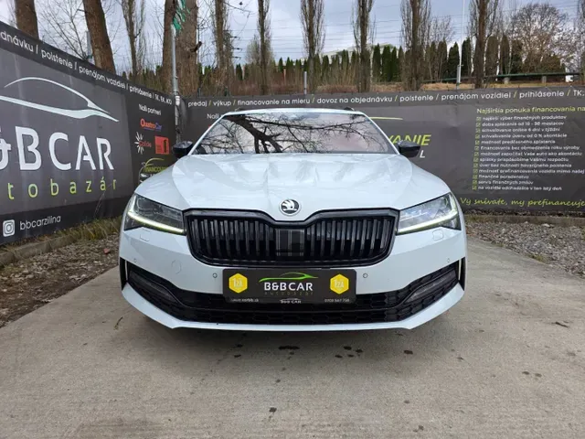 Skoda Superb Combi 2021 photo 2