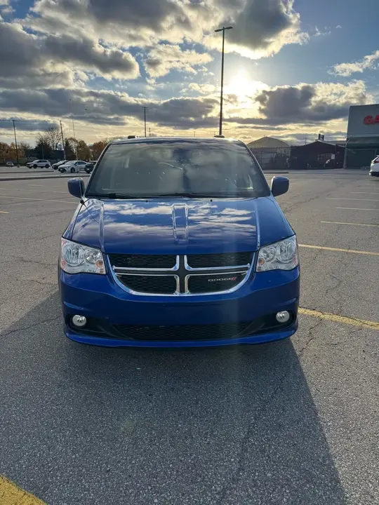 Dodge Grand Caravan 2019 photo 3