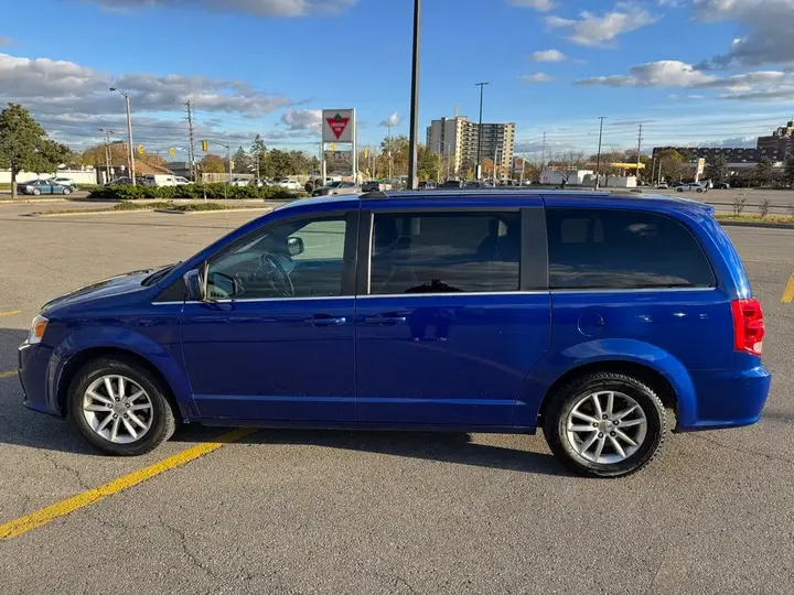 Dodge Grand Caravan 2019 photo 2