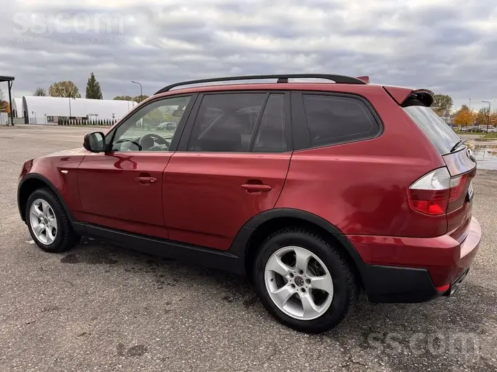 BMW X3 2010 photo 2
