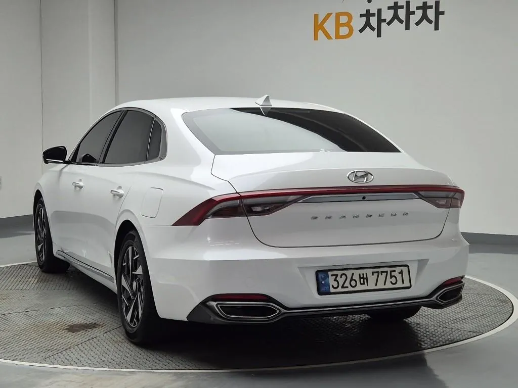 Hyundai Grandeur 2022 photo 2