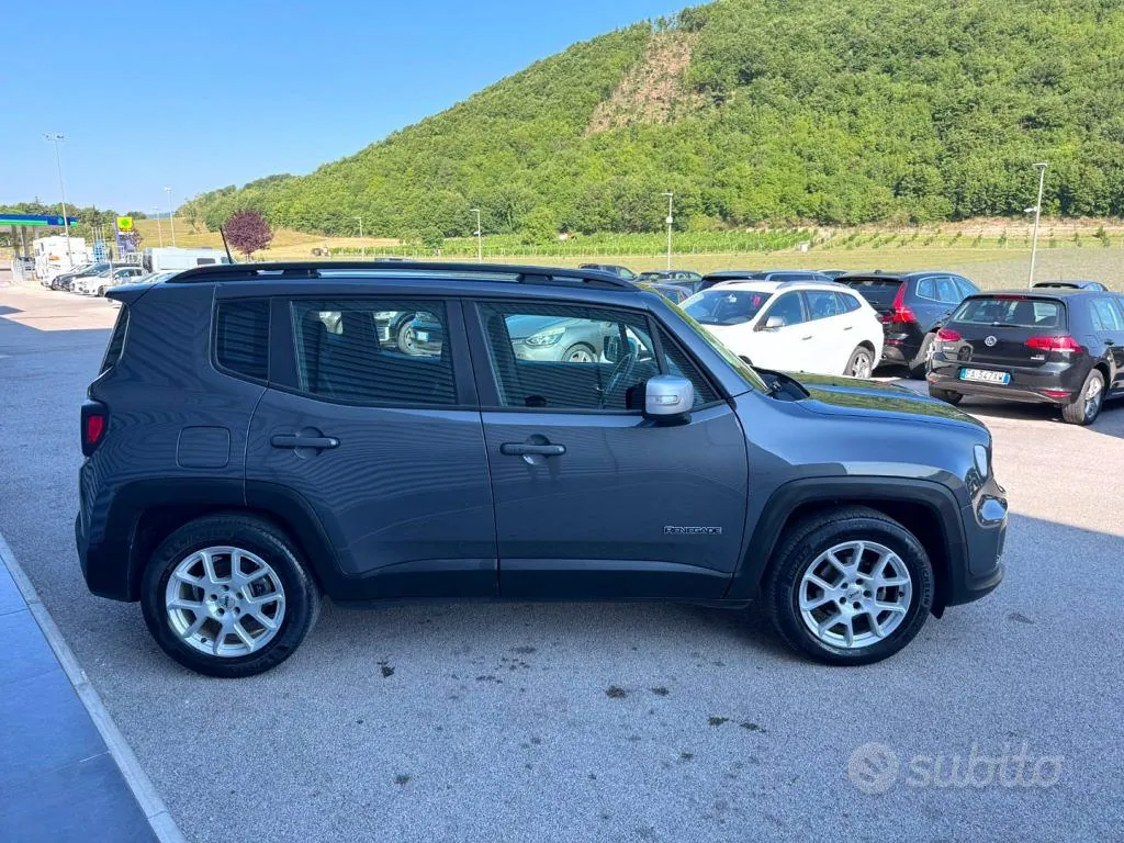 Jeep Renegade 2022 photo 4