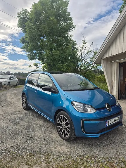 Volkswagen Up 2021 photo 2