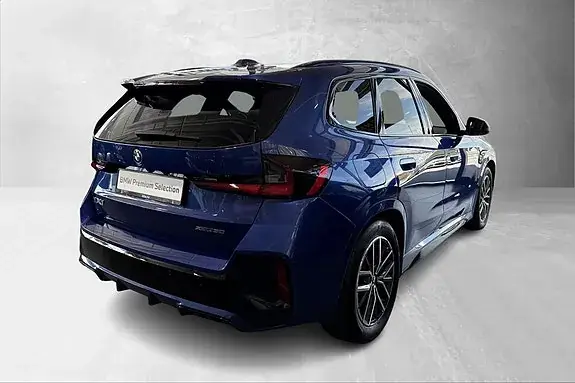 BMW Ix1 2025 photo 4