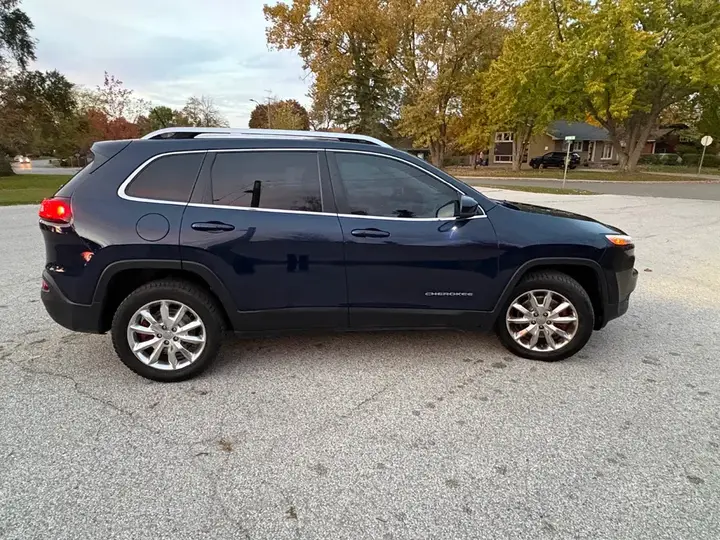 Jeep Cherokee 2015 photo 5