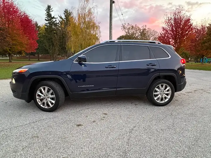 Jeep Cherokee 2015 photo 2