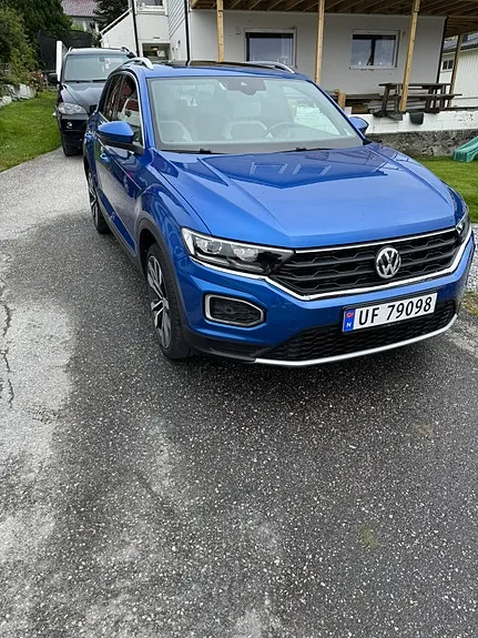 Volkswagen T-Roc 2018 photo 2