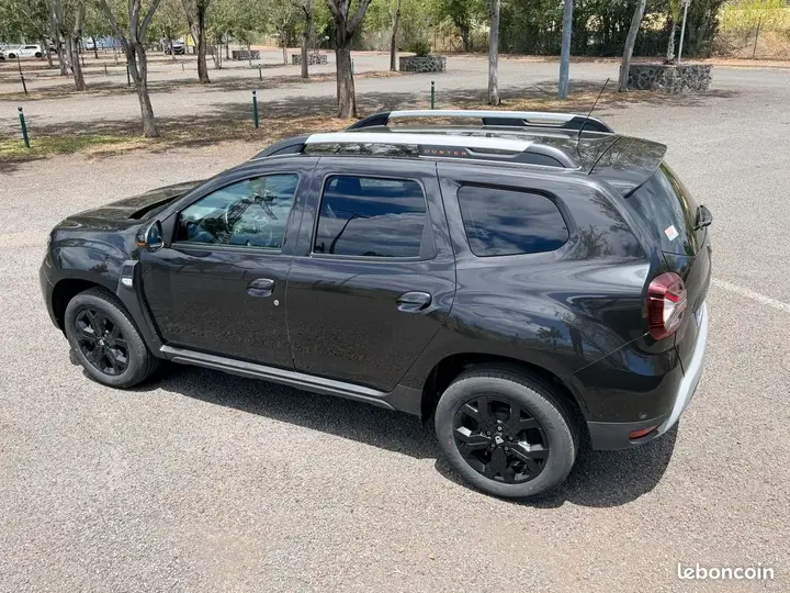 Dacia Duster 2023 photo 4