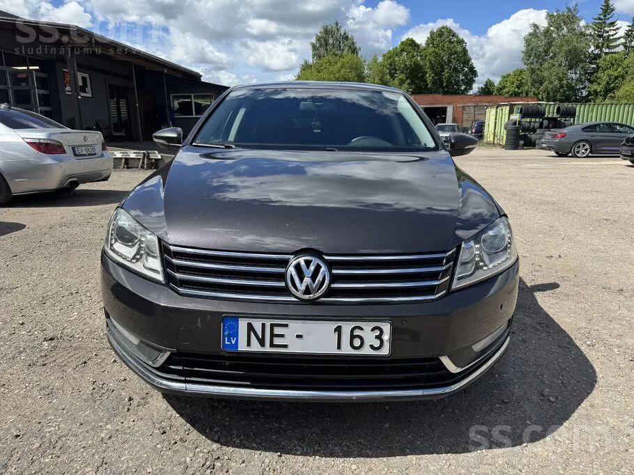 Volkswagen Passat 2011 photo 3