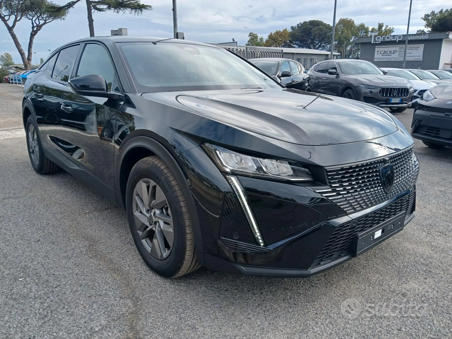Peugeot 408