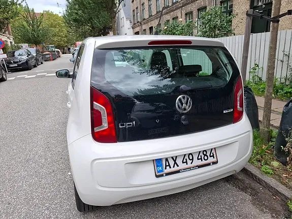 Volkswagen Up 2015 photo 4