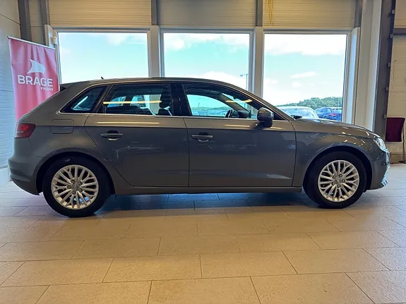 Audi A3 2014 photo 5